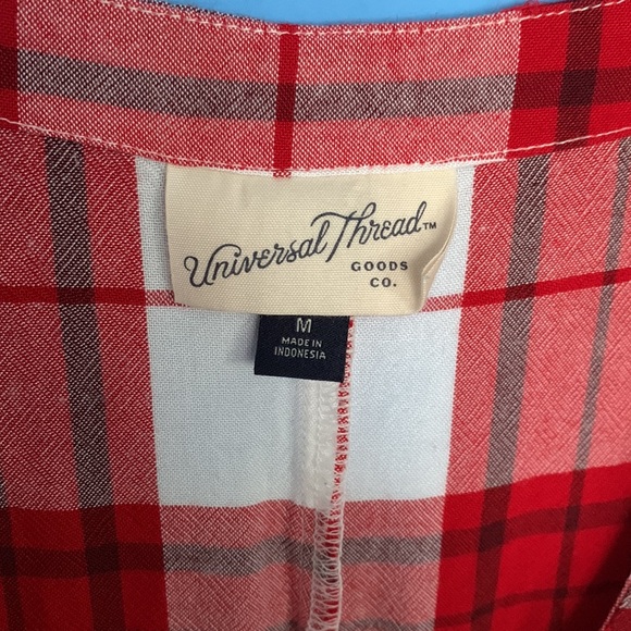 Universal Thread Short Sleeve Button Up Tied Front Red and White Plaid Shirt - Picture 3 of 6